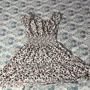 Bought never worn I bought clothes thinking I would look good but don’t